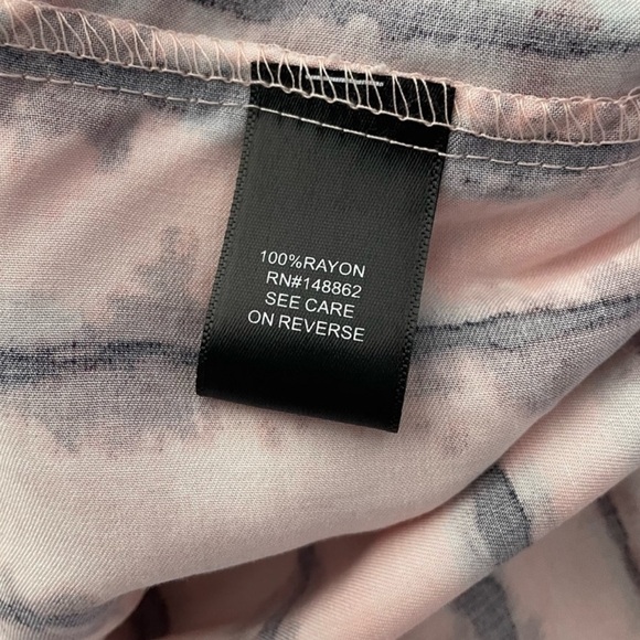 NWTs TORRID Pink Black Striped Tie Dye Smock Tiered Tank Top Size 3 - Picture 7 of 9